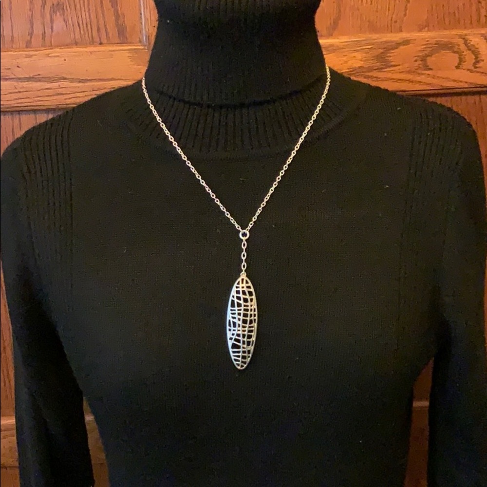 T. Tahari silver lariat necklace